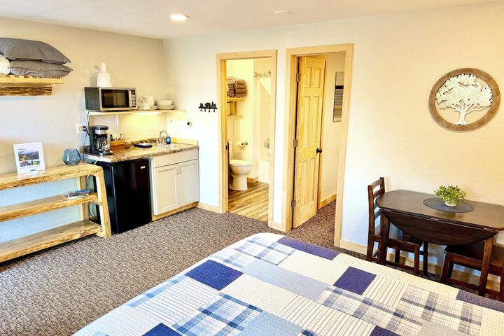 Mountain View Lodge & Cabins