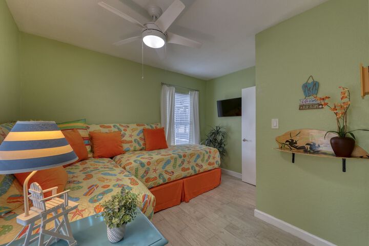 BeachTrail Lodging
