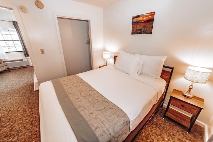 Room 27 of 52
