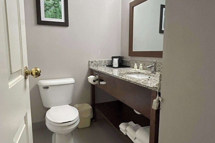 Quality Inn & Suites Tarboro - Kingsboro