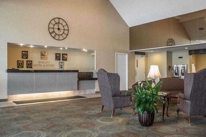 Hotel Interior 4 of 39