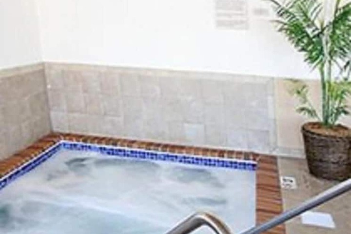 GrandStay Residential Suites Hotel