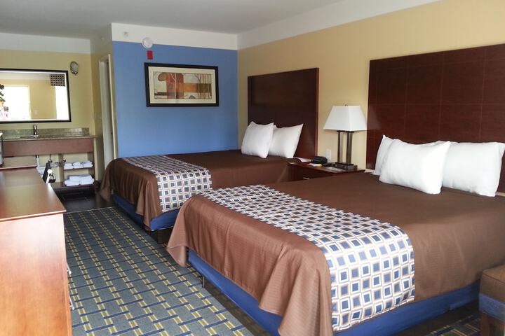 Days Inn by Wyndham Fultondale