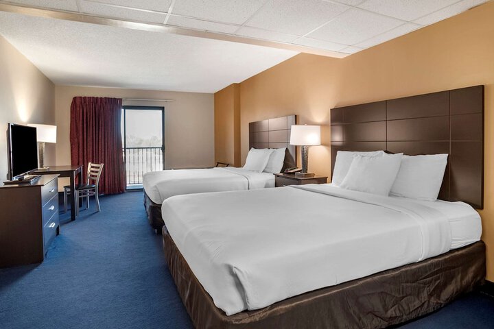 Room 19 of 40