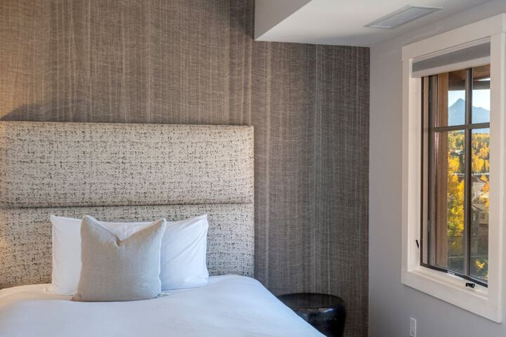 Madeline Hotel & Residences Auberge Collection