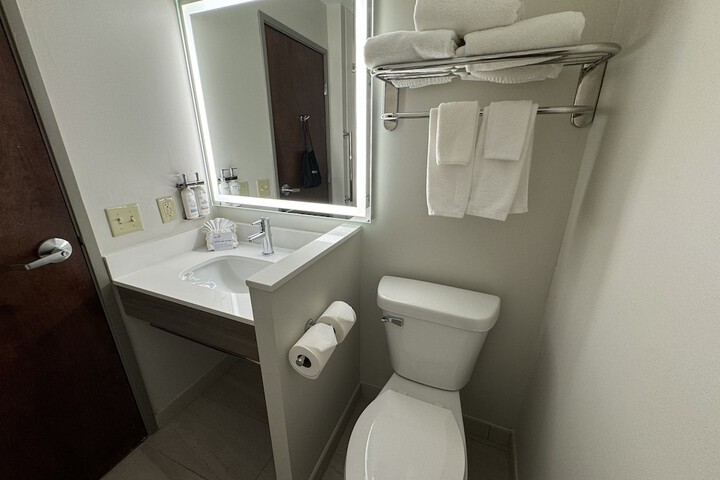 Holiday Inn Express Hotel & Suites St. Paul-Woodbury by IHG