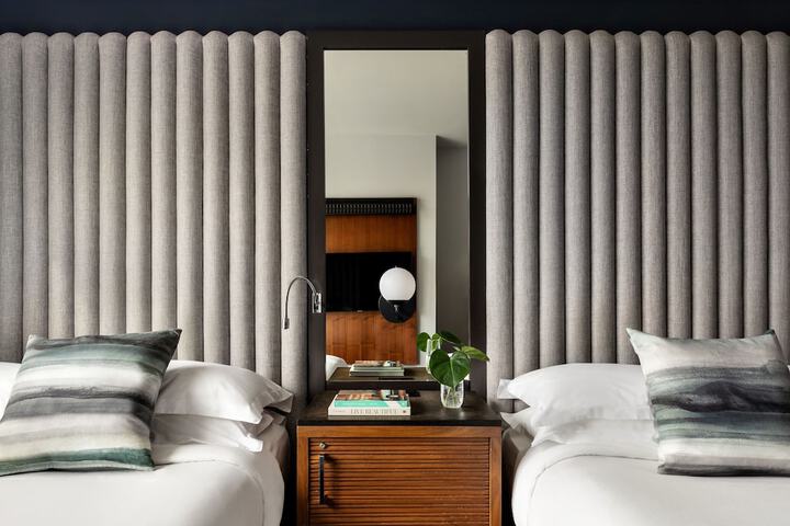 Room 40 of 64