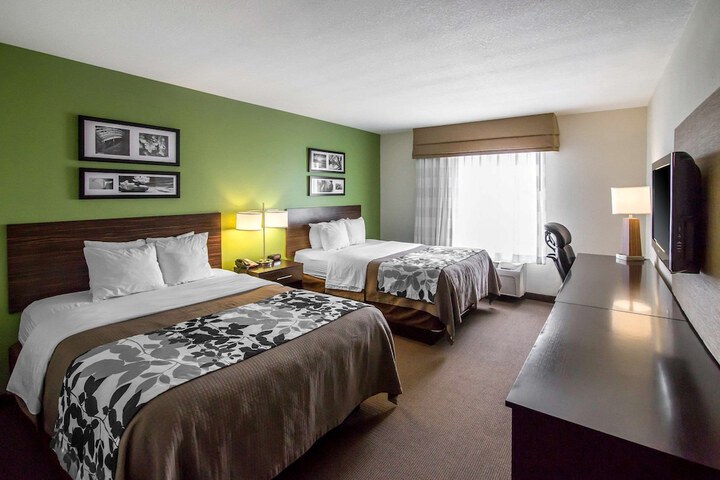 Room 18 of 46