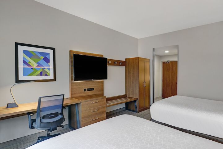 Holiday Inn Express & Suites Collingwood by IHG