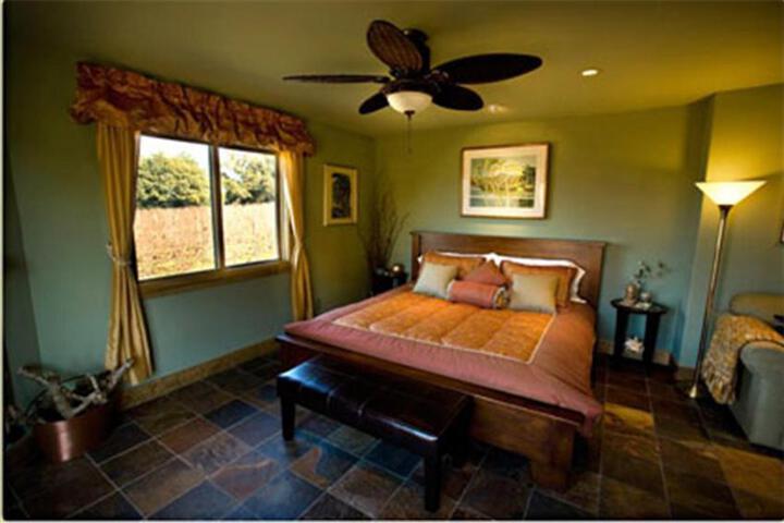 Pearlessence Vineyard Inn