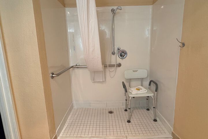 Room 20 of 29