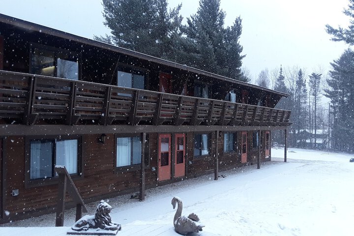 Summit Lodge