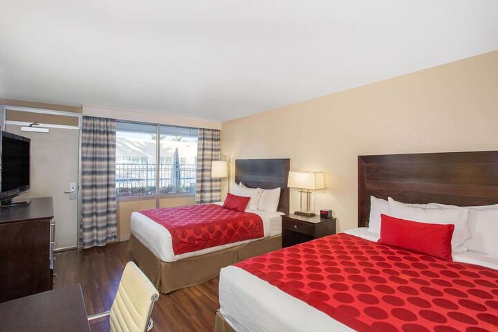 Room 35 of 44