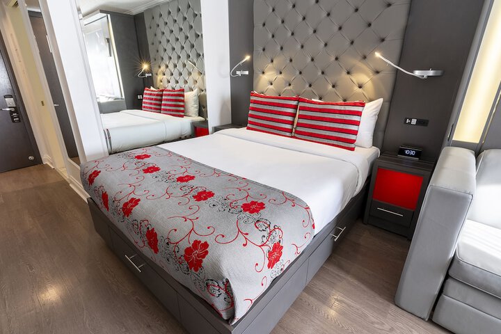 Room 92 of 127
