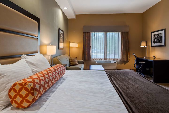 Room 4 of 22
