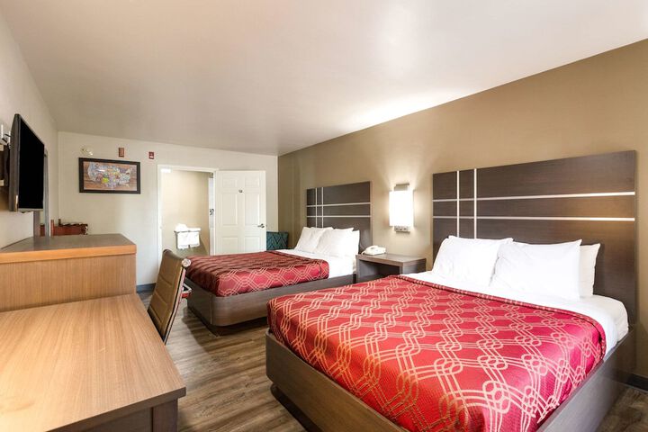 Room 12 of 36