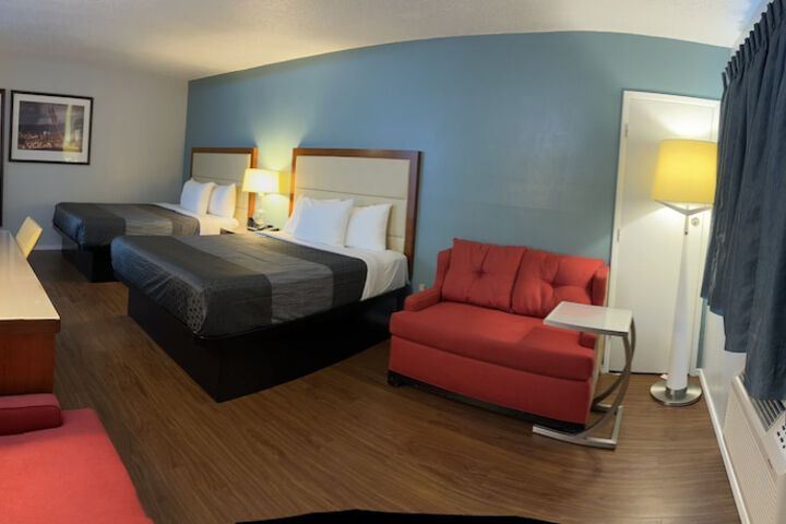 Room 22 of 28