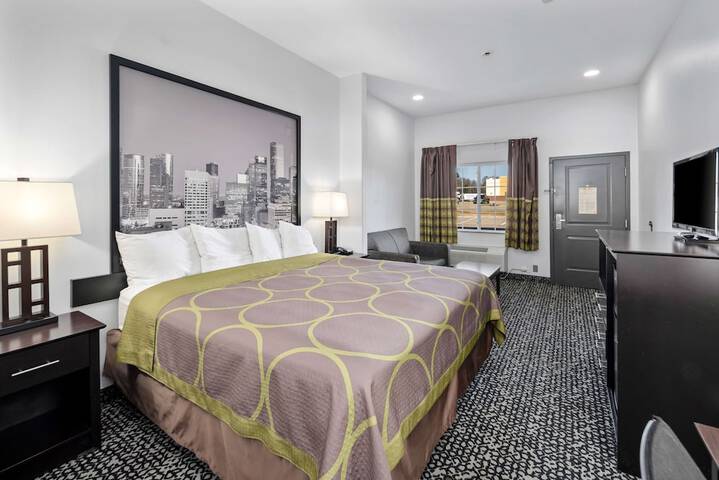 Room 29 of 38