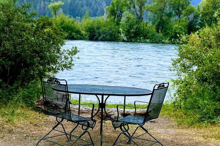 Snake River Glamping