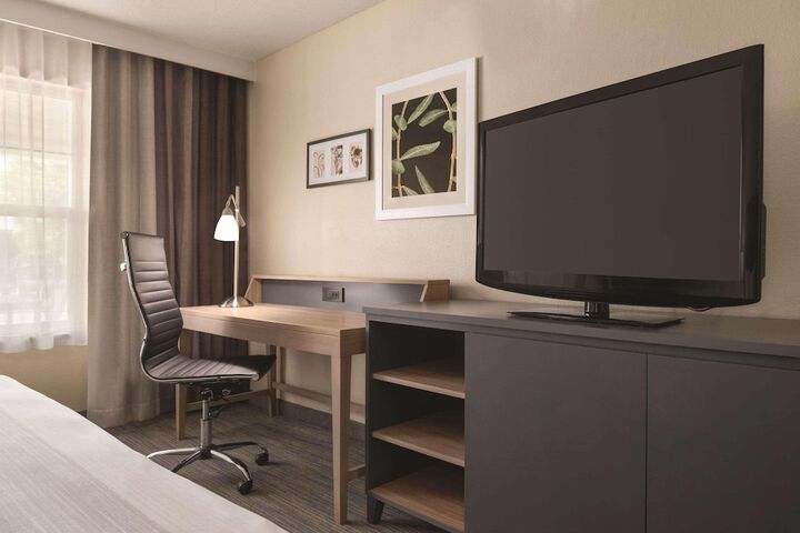 Room 9 of 27