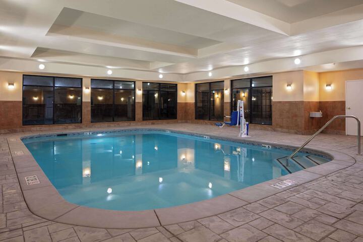 Pool 4 of 30