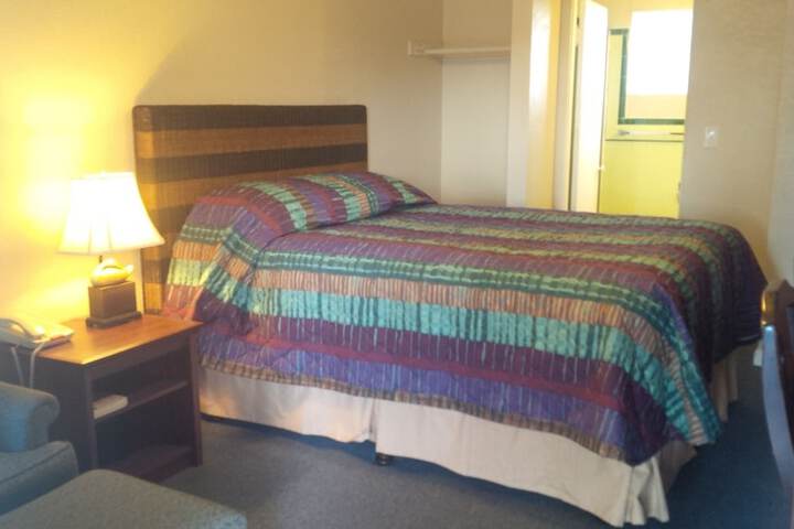 Holiday Lodge