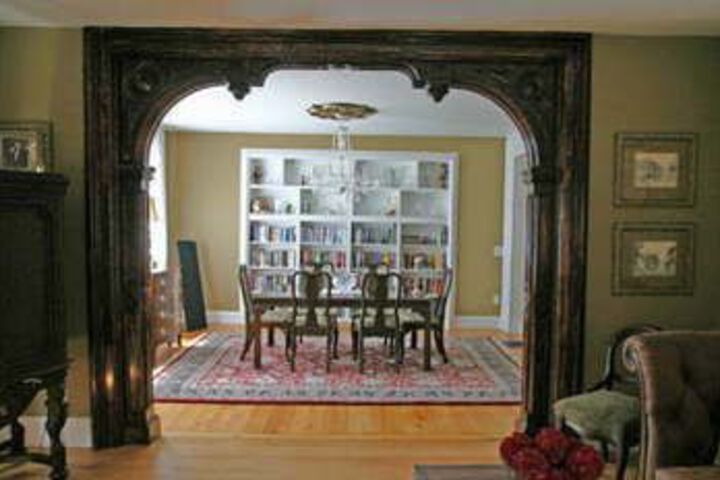 Monier Manor
