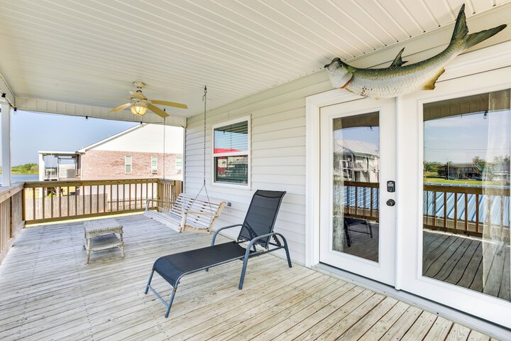 Bayou Bliss: Barataria Waterfront Getaway w / Dock!