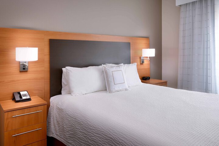 Room 14 of 34