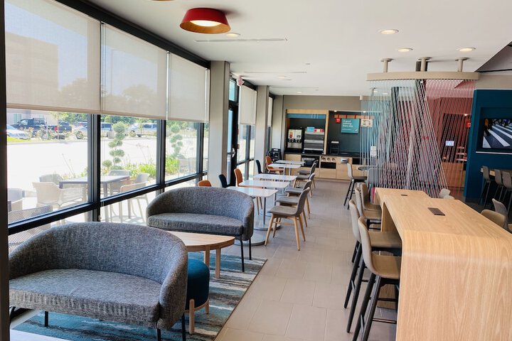 avid hotels Beaumont by IHG