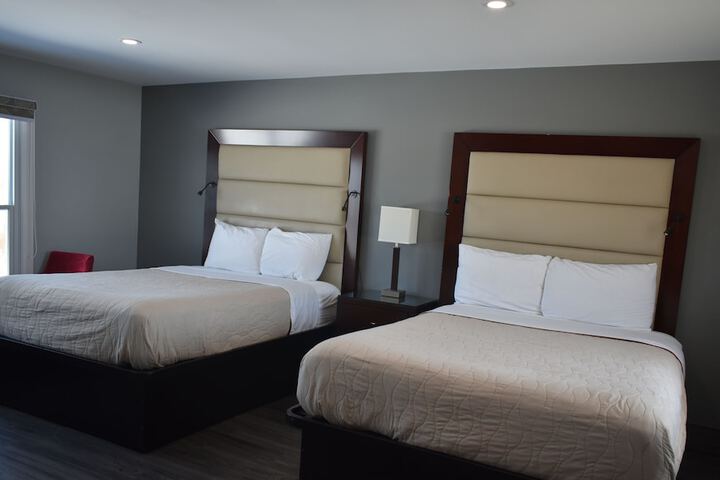 Room 82 of 141