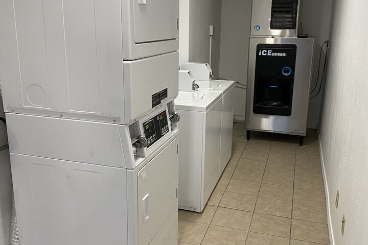 Room 9 of 22