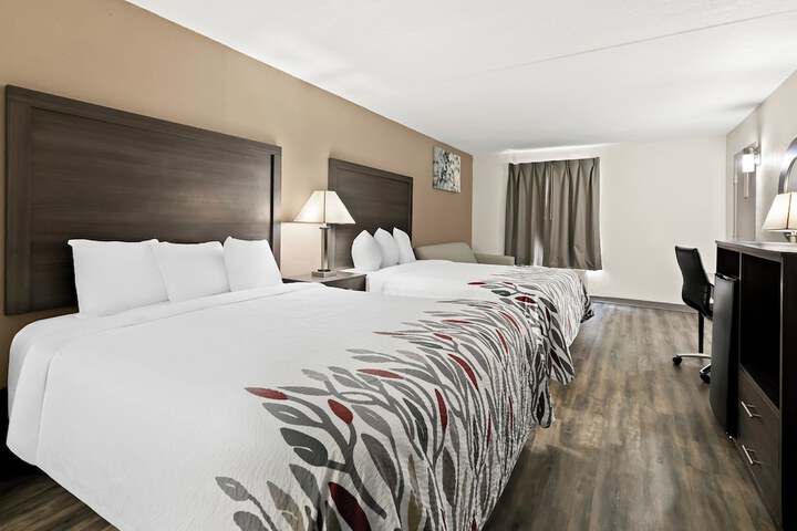 Room 15 of 38