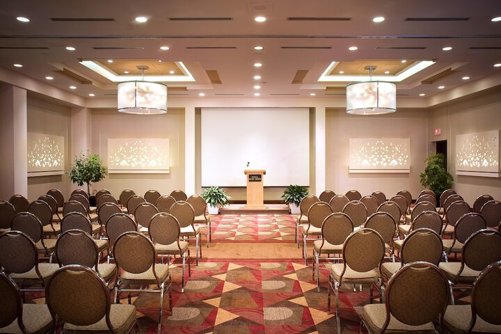 Ballroom/Hall 43 of 48