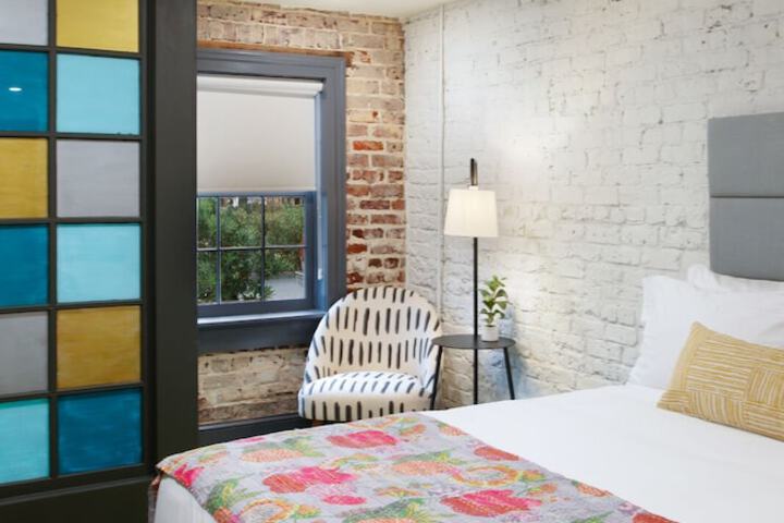 Room 75 of 164
