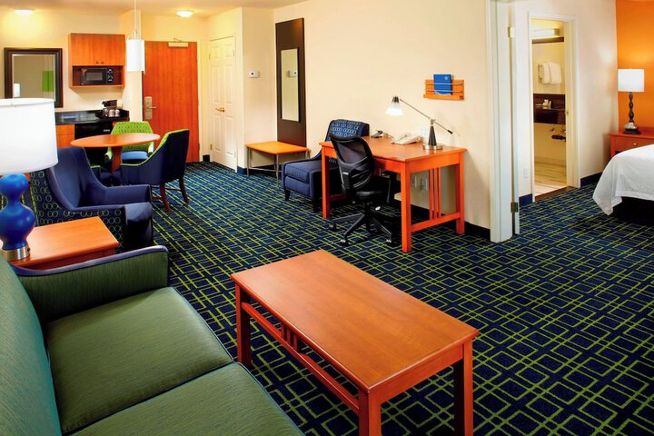 Room 8 of 19