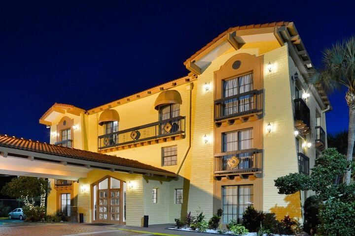 Hotel 2 of 44