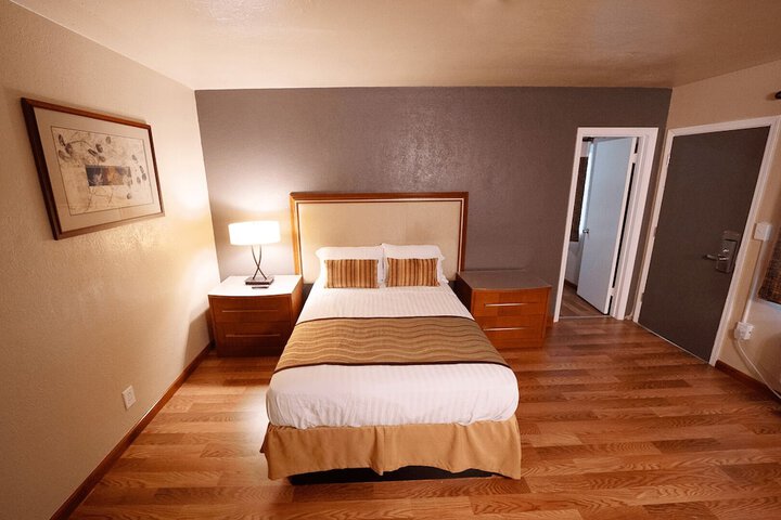 Room 16 of 22