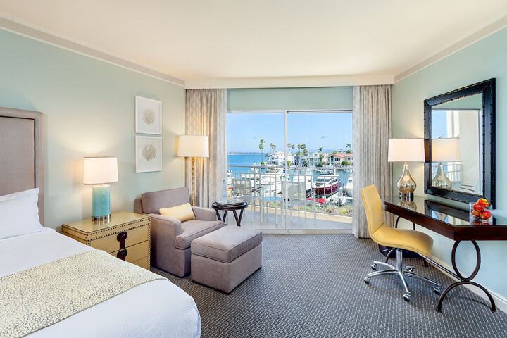 Room 51 of 115