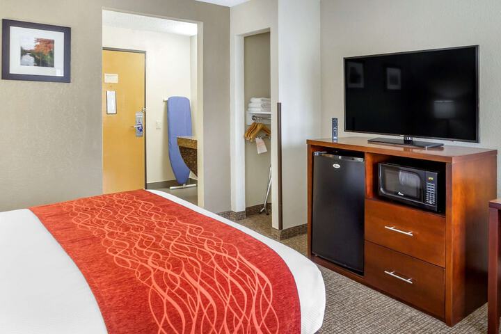 Room 21 of 30