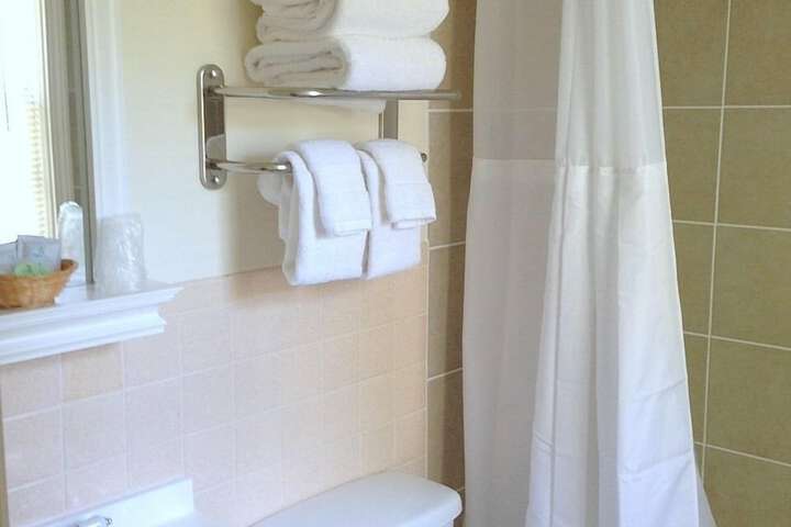 Room 22 of 28
