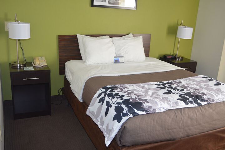 Room 18 of 38