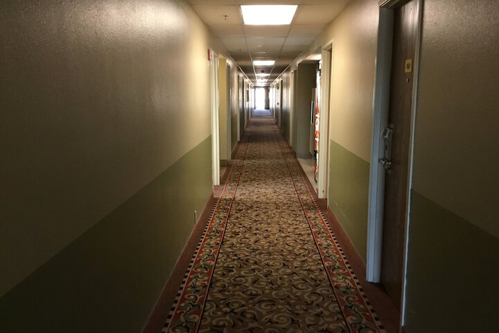 Ballroom/Hall 38 of 45