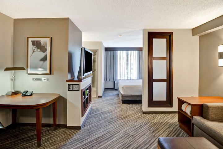 Room 13 of 39