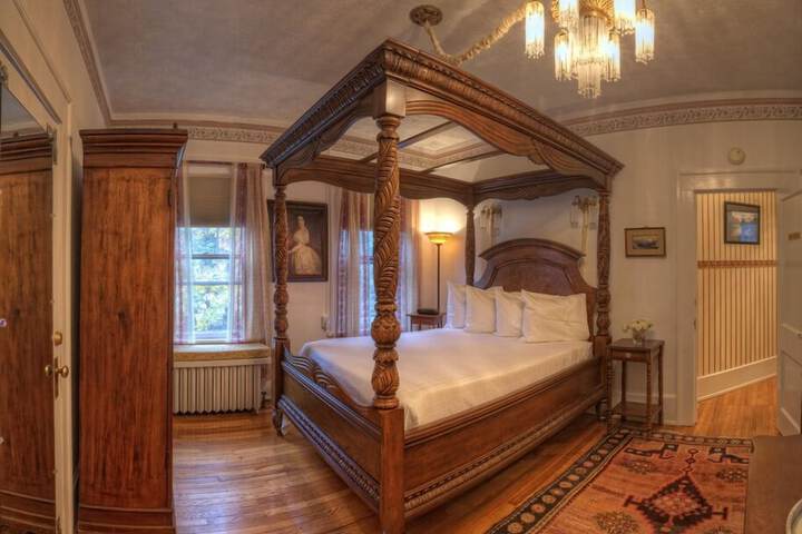 Room 16 of 27