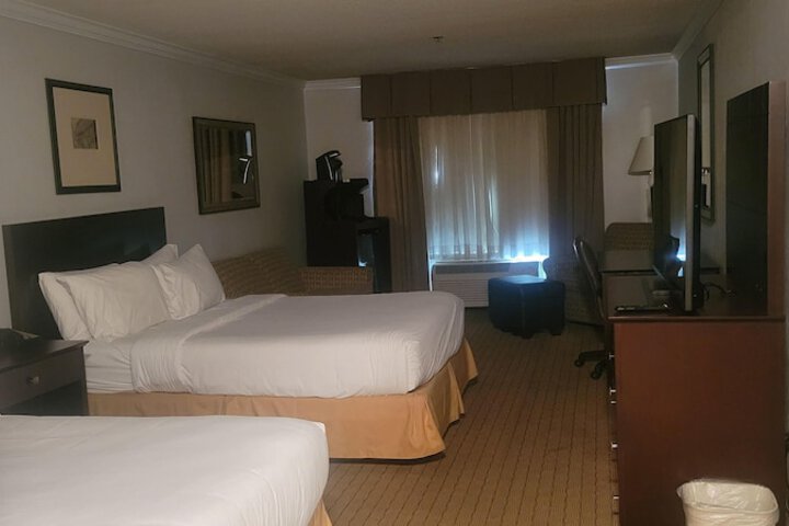 Room 17 of 23