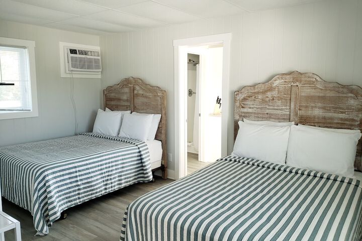 Room 32 of 44