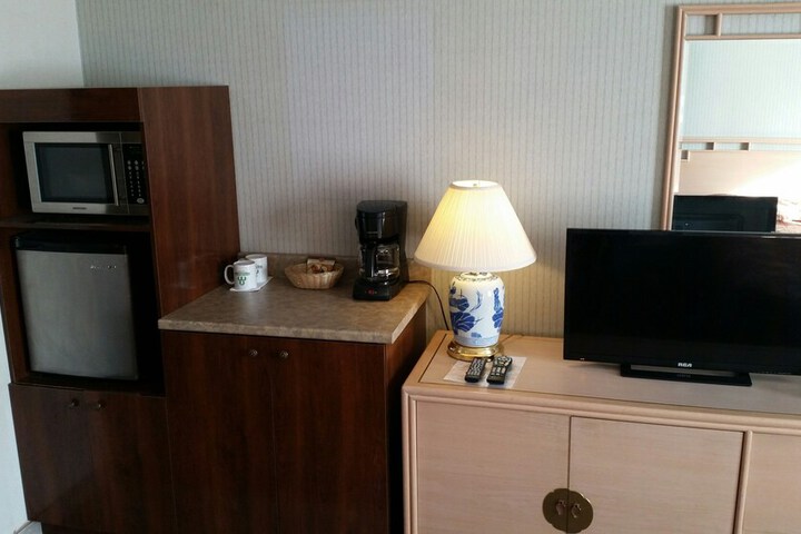 Room 12 of 52