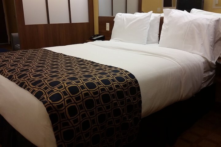 Room 14 of 50