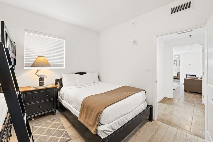 Room 106 of 284